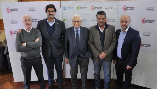 EL Ministro Sarquis junto al titular del Indec y el Intendente de Lobos, Jorge Etcheverri