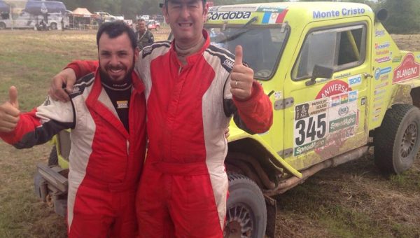 El binomio cordobes junto al Rastro Dakar finalizada la competencia