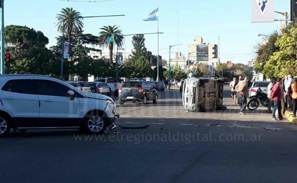 Accidente que se dio en la intersecion de Mitre y Libertad