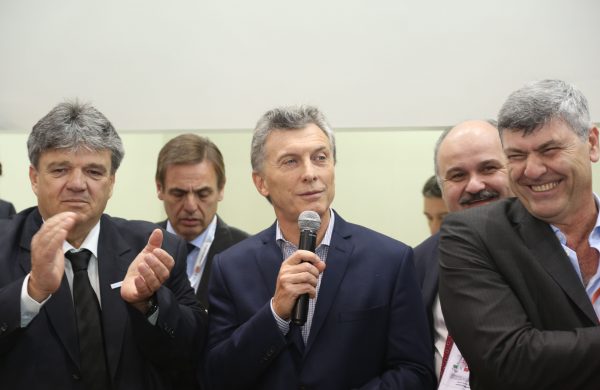 Mauricio Macri durante su visita al stand del IPCVA