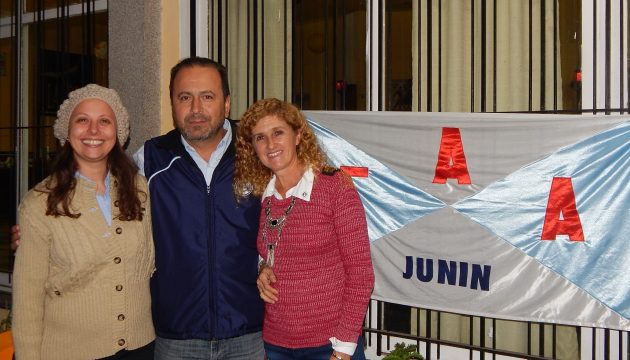 Patricia Gorza junto a Jorge Solmi y Rosana Franco presidente de la Filial Junin de FAA