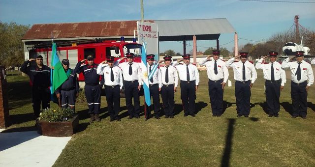 Bomberos de Dudignac durante su acto del dia viernes