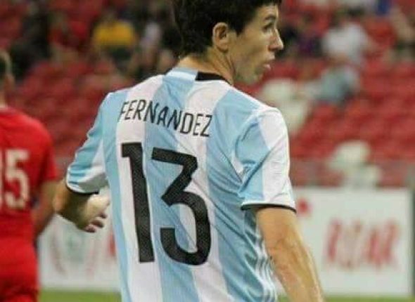 Nacho Fernandez durante un tramo del partido con la camiseta argentina