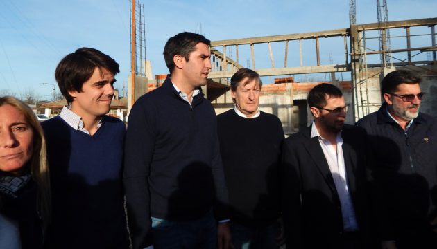 Manuel Mosca y Pablo Torello junto a Vivani, Silvestre, Barbieri y Bonello