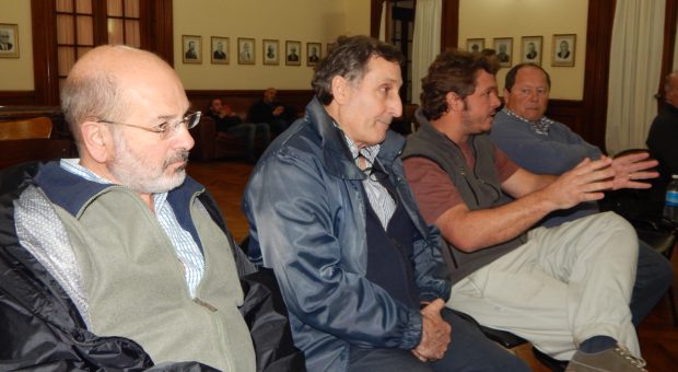 Daniel Villulla, Jose Dinucci y Francisco Verges quien expuso la situación ante el Ministro Sarquis