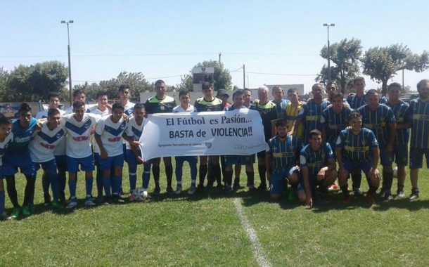 El dia domingo tambien los equipos de futbol se sumaron al pedido de los arbitros