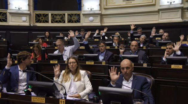 Momento en que Diputados aprobaban la creacion del Colegio de Ingenieros Agronomos y Forestales de la provincia de Buenos Aires