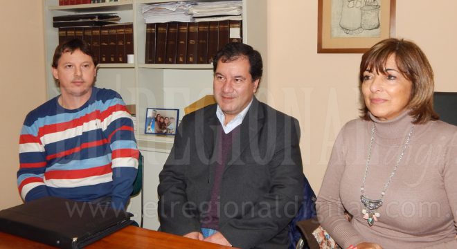 Claudia Slezack, Daniel Torres y Diego Renteria en dialogo con la prensa local