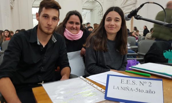 Alumnos de la Escuela N° 2 Jose Hernandez de La Niña que defendieron los proyectos presentados