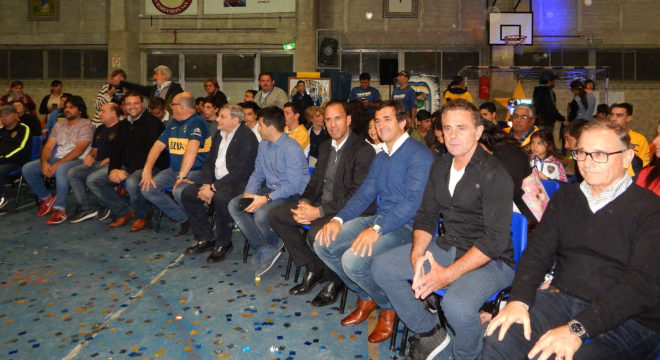 Ferrari, Abramovich, Gribaudo, Navarro Montoya, integrantes de la Peña Antonio Roma y el Intendente Barroso
