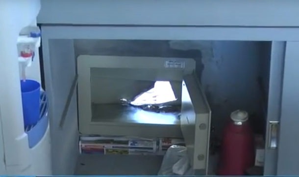 Imagen tomada de video, se observa el hueco hecho en la pared