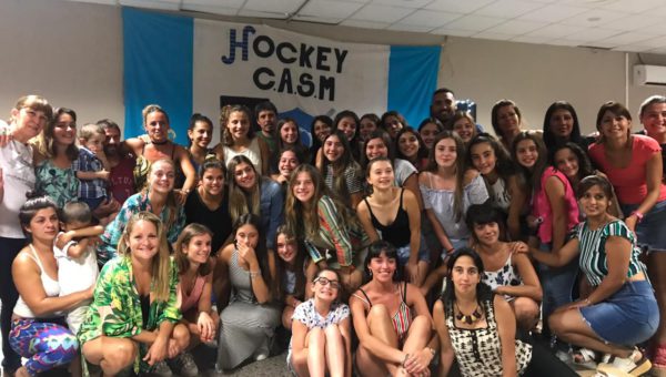 El Hockey de San Martin cerro el año con una gran cena y reconocimientos