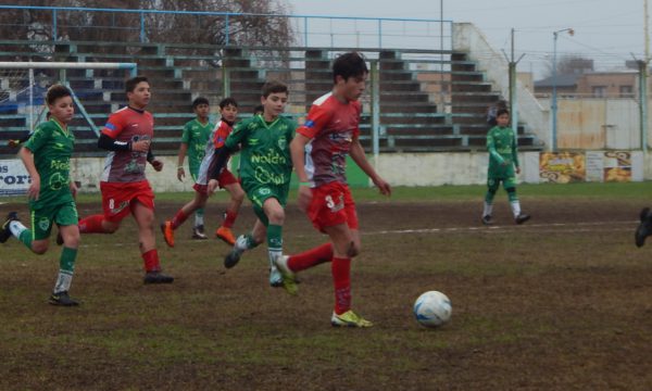 Partido entre Agustin Alvarez y Sarmiento de Junin durante la 6ta edicion de la Copa San Martiniana
