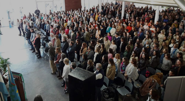 Docentes que asistieron al Congreo organizado por el Crea Oeste