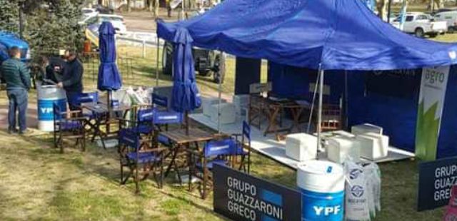 Stand de Grupo Guazzaroni Greco y el acompañamiento de Biscyart