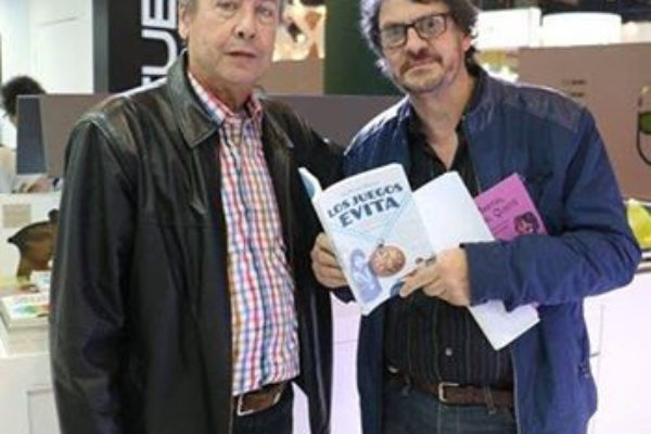 Guillermo Blanco junto al Historiador Felipe Pigna