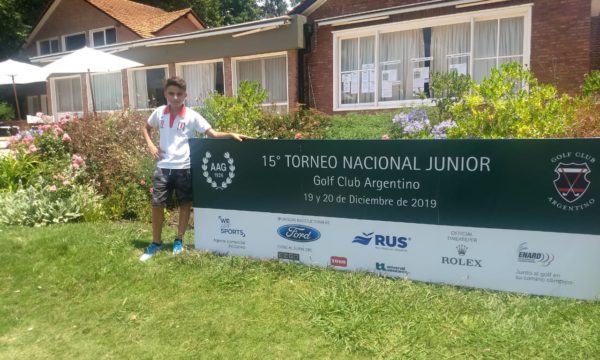 Manu Lopez en el Torneo Argentino Junior de Golf