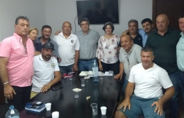 Reunion de Rodriguez con representantes de la industria pesquera