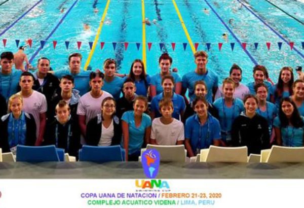 Delegación argentina de natacion que integro Theo Gonzalo