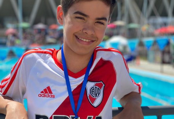 Theo Gonzalo convocado a integrar la Seleccion Argentina de natacion para participar en Lima 2020