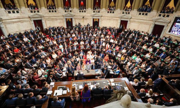 Asamblea Legislativa donde Alberto Fernandez dejo sus conceptos este domingo 1