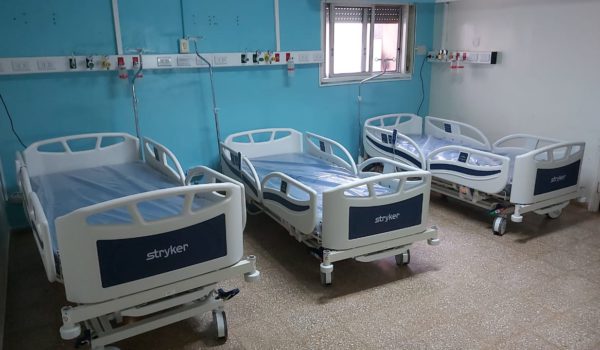 equipamiento de camas para terapia intensiva recibidas en el hospital