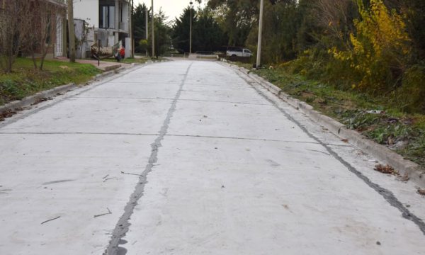 Pavimentación detras de Parque Gral San Martin