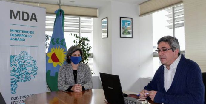 Rodriguez y Sean durante la exposicion ante la Comision de Asuntos Agrarios en Diputados