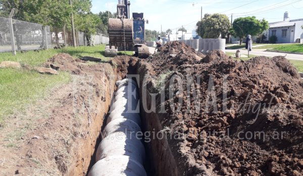 Entubamiento que se realiza en calle 25 de Mayo