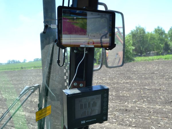 Monitores montado sobre un tractor