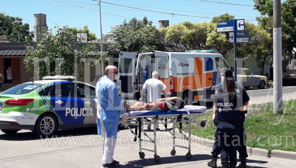 Uno de los jovenes sufrio lesiones por la colision y quedo aprehendido