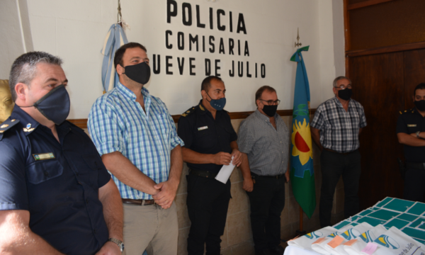 Autoridades de Policia y Municipales