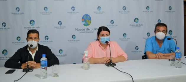 Mignes, Pirotta y Zapata durante la conferencia de prensa