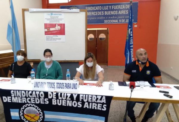 Vargas, Maestruti, Barone y Corvalan en conferencia de prensa