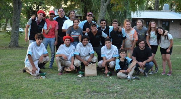 Jugadores y familia tras la finalizacion del torneo