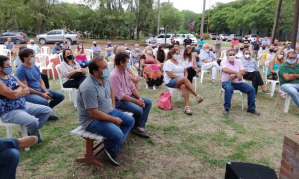 Vecinos que se reunieron en reclamo