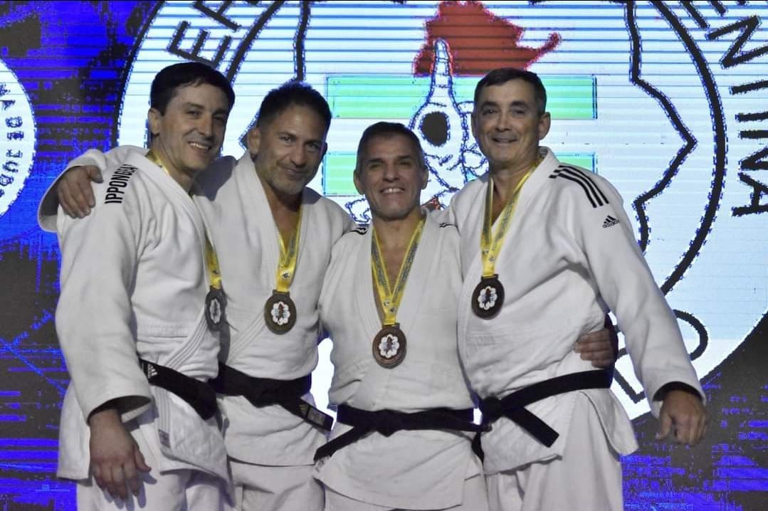 El Judo de Club San Martin sigue en crecimiento: tras la competencia nacional, tambien llego el internacional con medalla