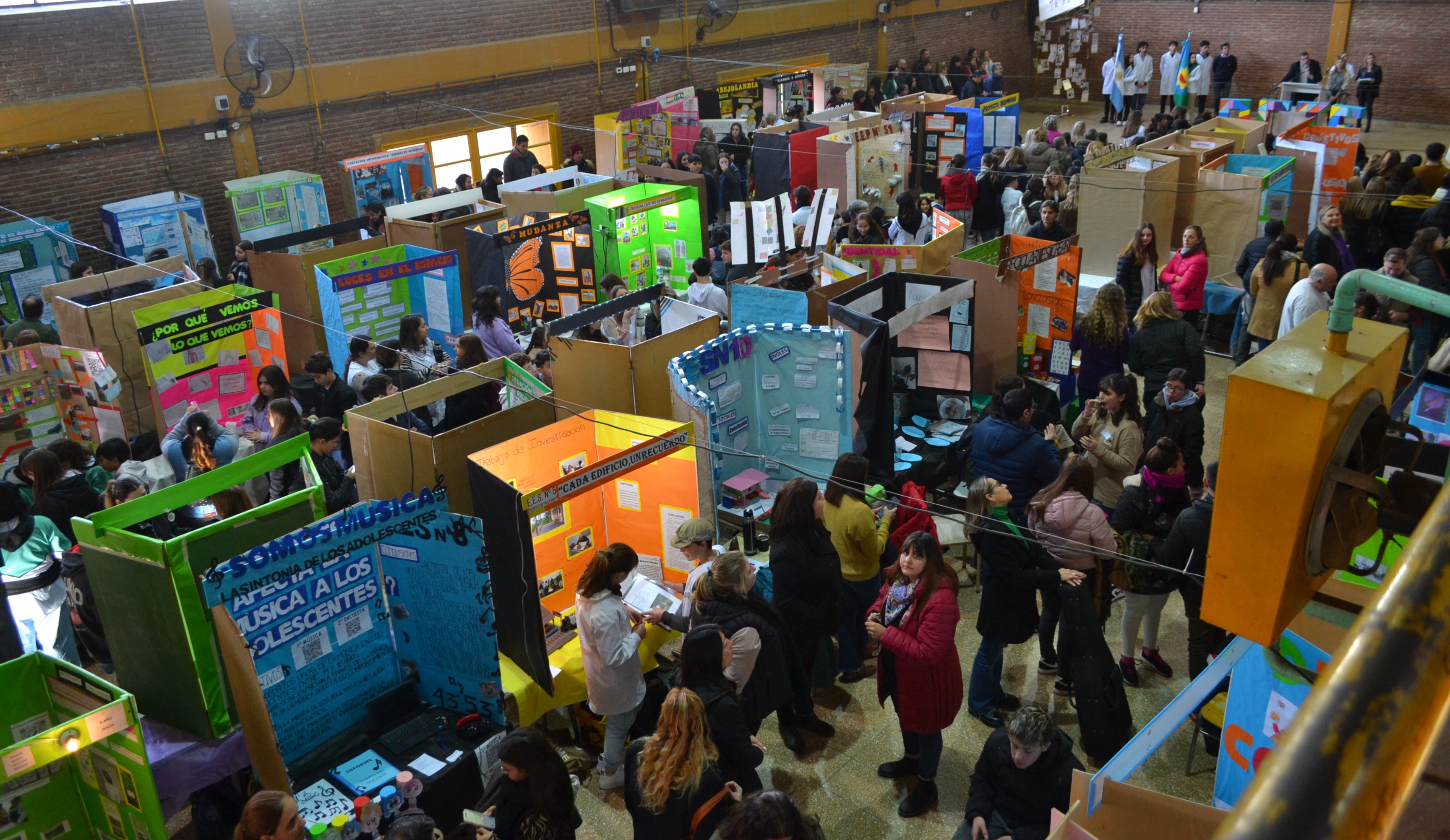 Feria de Educación y Ciencias: Con la exposición de 57 proyectos, 20 de ellos pasaron a la etapa regional