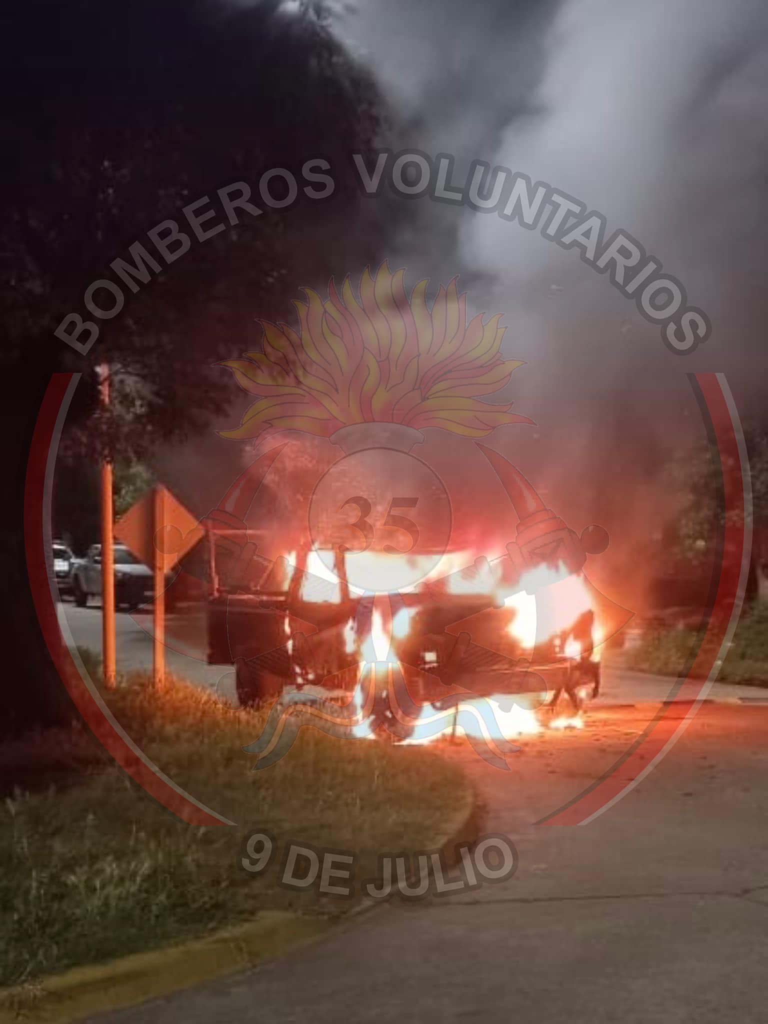 Nos preguntamos, opera un delincuente?: Tercer vehículo incendiado en menos de 10 días en la vía púbica