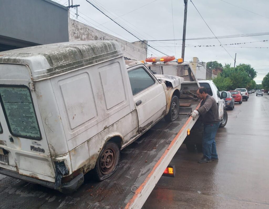 The Municipality started a plan to remove abandoned vehicles, following a contravention report – El Regional Digital