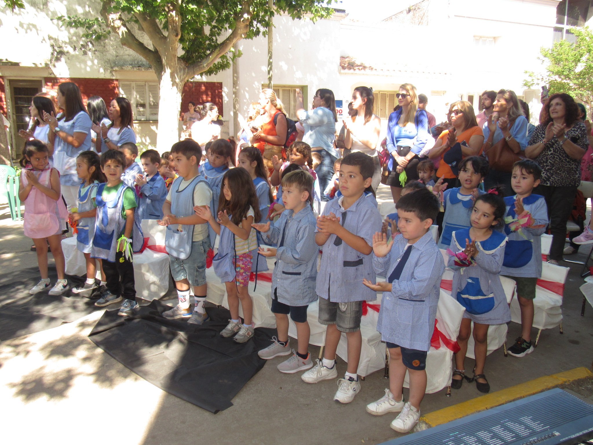 La comunidad educativa del Jardín 901 celebró sus 75 años