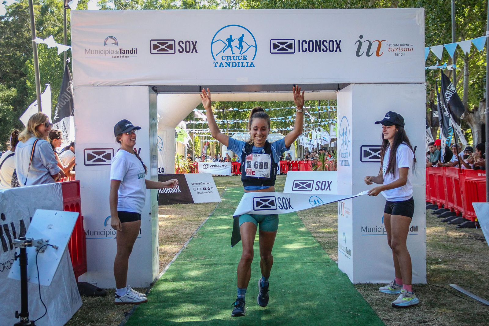 Cruce de Tandilia: La atleta nuevejuliense Fiorella Caviglia gano los 30K