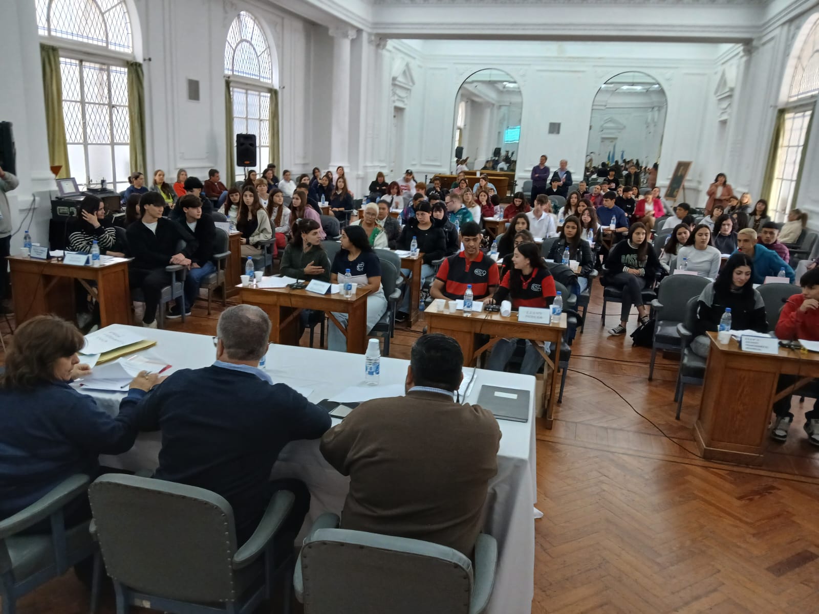 Sesión Estudiantil: Se presentaron 25 proyectos