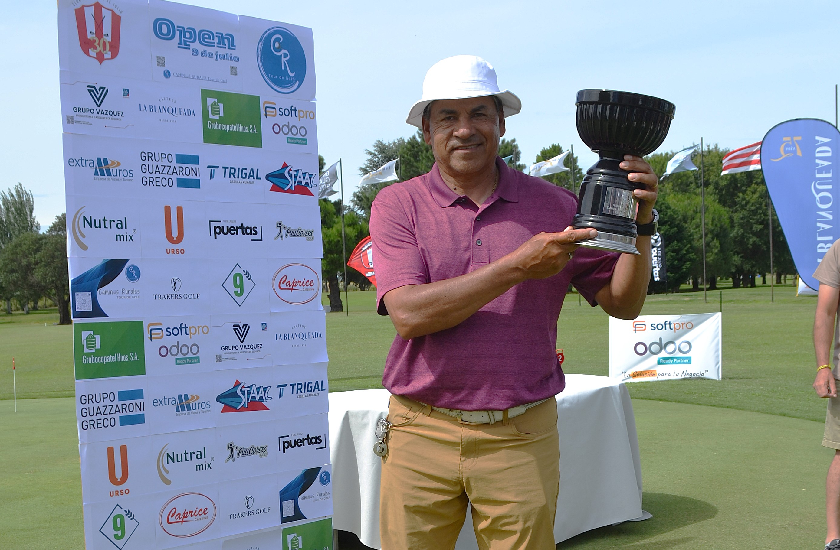 Rafa Gómez se llevo el 1er Open Golf de 9 de Julio