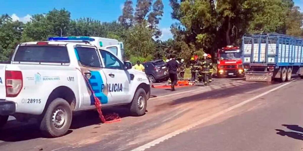 Tragedia en la Ruta 7: dos muertos tras un choque entre una camioneta y ...