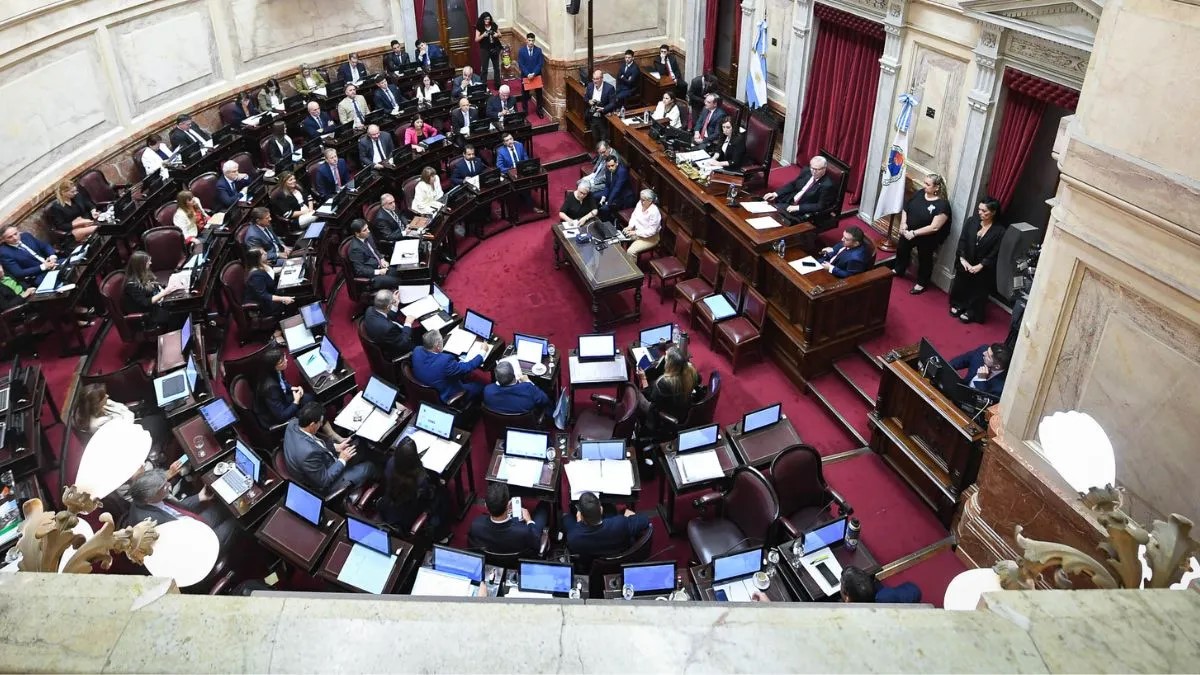 El Senado aprobó la reforma laboral y el Gobierno celebra