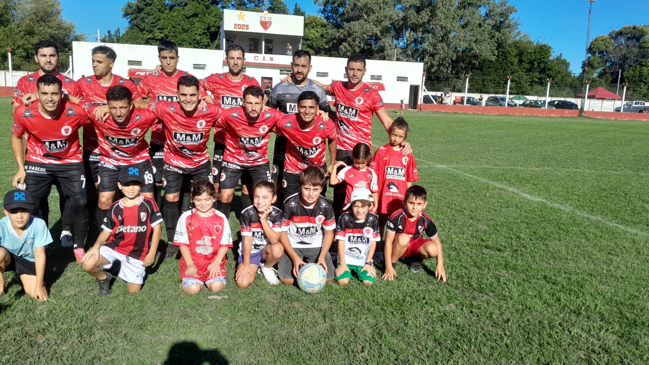 Futbol, F14: Naon estira la ventaja en el torneo. Gran partido entregaron Agustín Álvarez y Libertad