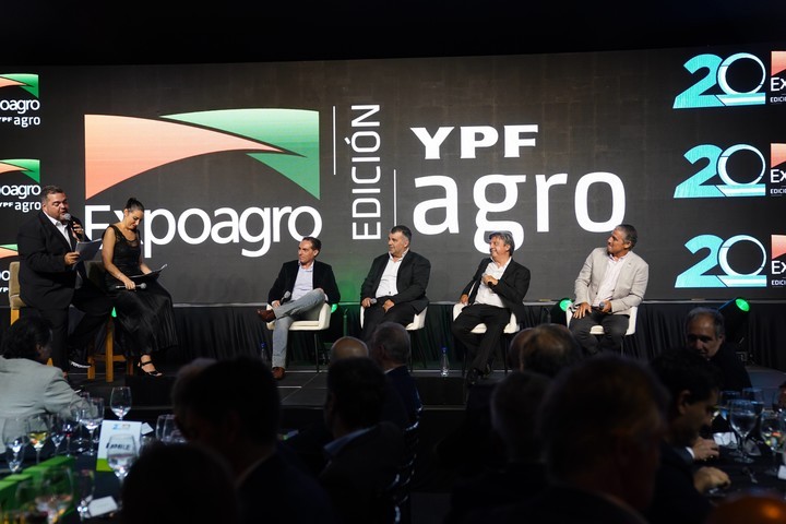 “La Argentina necesita actividad”: en la tradicional cena de Expoagro los empresarios pidieron mejorar la competitividad