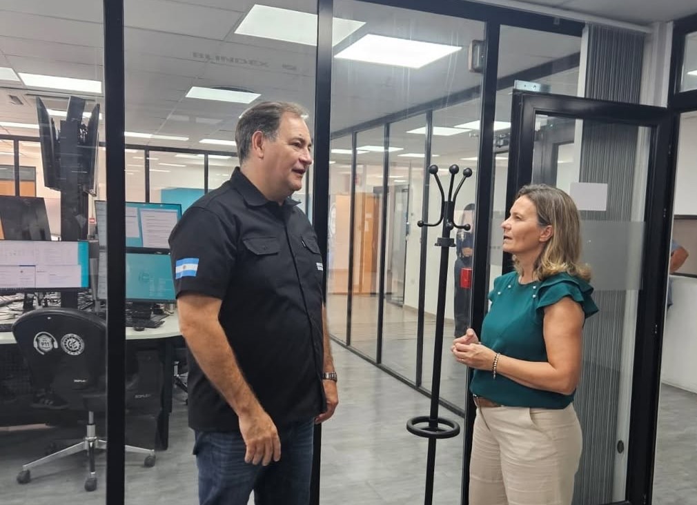 Intensa agenda de la Intendente Gentile en La Plata: Seguridad, agua en Ciudad Nueva y basural