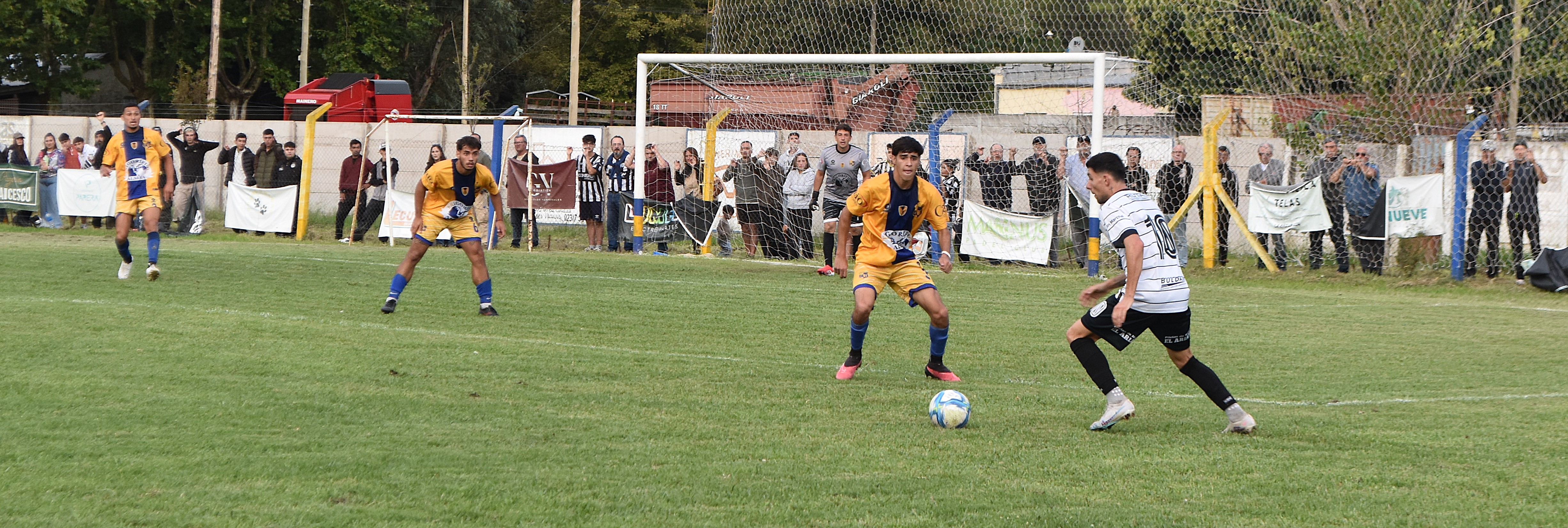 Futbol: Ganaron, Naon, Atlético 9 de Julio, El Fortín, French y San Agustin